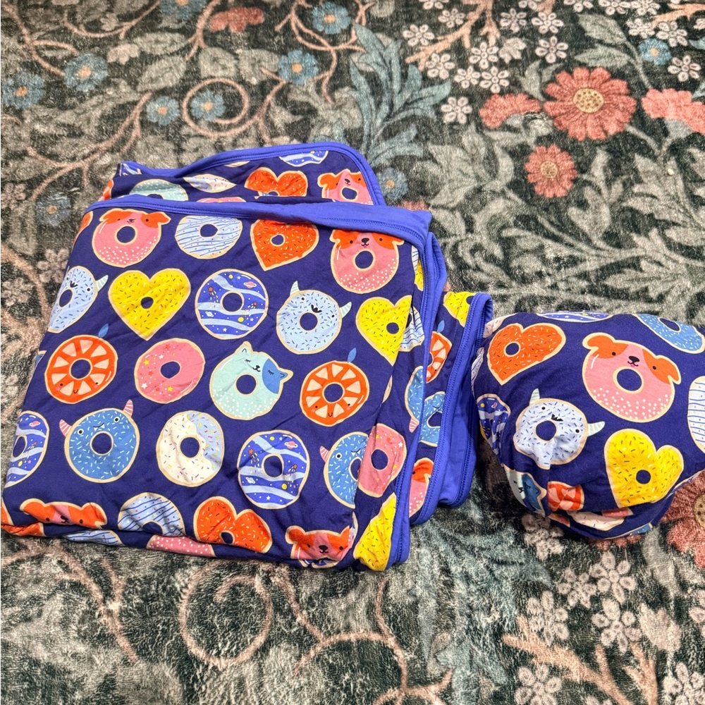Little sleepies donut cloud and crib sheet bundle